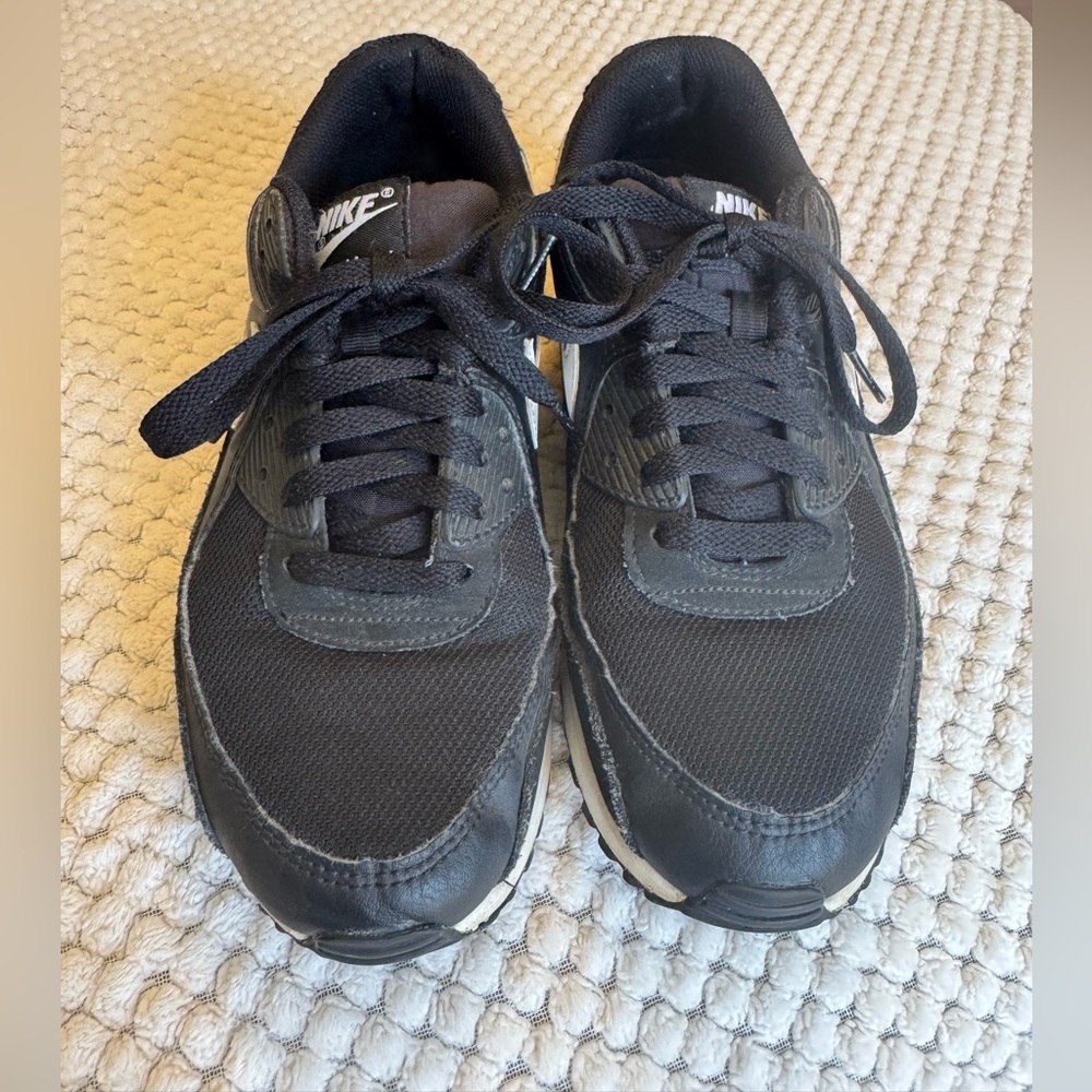 Nike Sneaker Black & White Women Air Max 2019